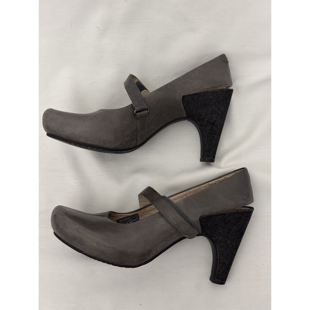 TSUBO Gray Leather Mary Jane Slingback Pumps 9 Dark Academia